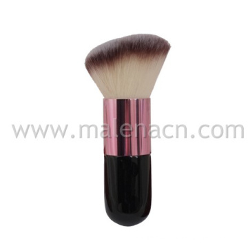 Angled Cosmetic Kabuki Brush with Synthetic Hair